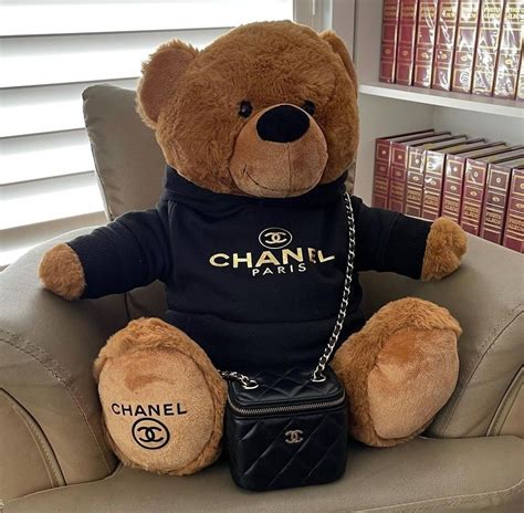 bear.chanel • Instagram photos and videos